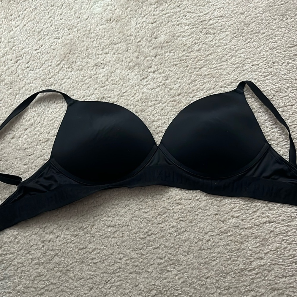 PINK Victoria’s Secret Wear Everywhere Wireless Push Up Bra